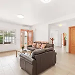 וילה Ruby Sol אסטפונה